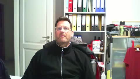 Snapshot of macfly67 chatting on 01-22-25, 06:20 macfly67 online show from 01-22-25, 06:20