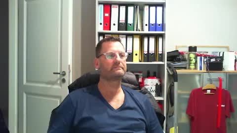 Snapshot of macfly67 chatting on 02-07-25, 10:52 macfly67 online show from 02-07-25, 10:52