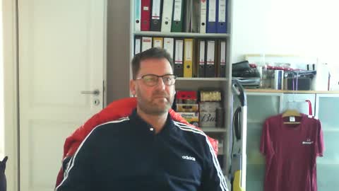 Snapshot of macfly67 chatting on 03-02-25, 02:00 macfly67 online show from 03-02-25, 02:00