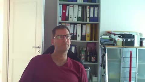 Snapshot of macfly67 chatting on 09-09-25, 04:06 macfly67 online show from 09-09-25, 04:06