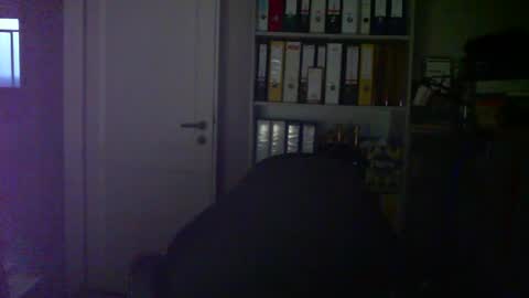 Snapshot of macfly67 chatting on 07-17-26, 07:08 macfly67 online show from 07-17-26, 07:08
