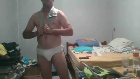 MACHOLIVRE online show from 01-01-25, 11:40