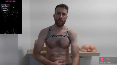 Snapshot of machohiberiko chatting on 12-17-25, 07:09 Jota online show from 12-17-25, 07:09