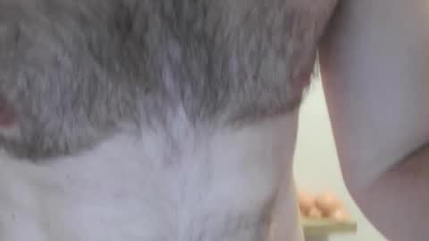 Snapshot of machohiberiko chatting on 01-09-26, 04:43 Jota online show from 01-09-26, 04:43