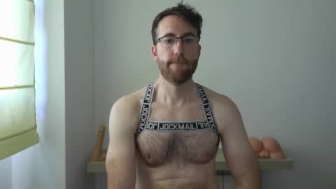 Snapshot of machohiberiko chatting on 02-19-26, 04:03 Jota online show from 02-19-26, 04:03