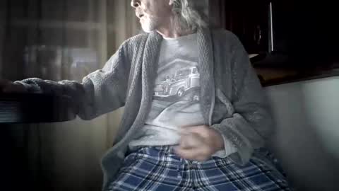 Snapshot of mack1960959307 chatting on 02-15-25, 11:17 Big mack 1 online show from 02-15-25, 11:17