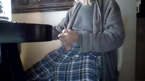 Snapshot of mack1960959307 chatting on 11-01-25, 10:39 Big mack 1 online show from 11-01-25, 10:39