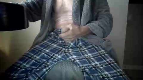 Snapshot of mack1960959307 chatting on 11-23-25, 08:36 Big mack 1 online show from 11-23-25, 08:36