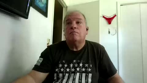 mackdocc001 online show from 10-14-25, 07:14