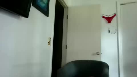 mackdocc001 online show from 10-19-25, 01:56