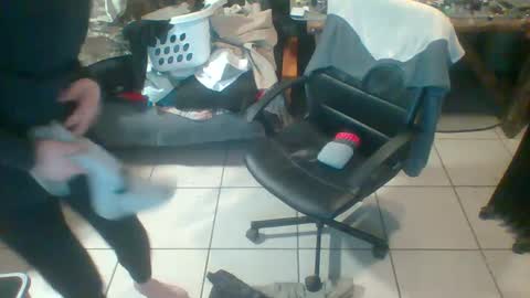 Snapshot of mackdog1369 chatting on 02-18-25, 10:03 mackdog1369 online show from 02-18-25, 10:03