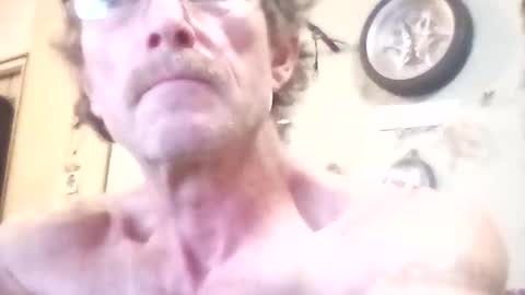 Snapshot of mackdog1369 chatting on 10-29-25, 10:50 mackdog1369 online show from 10-29-25, 10:50