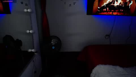 Snapshot of mackenziecameron chatting on 01-30-25, 11:13 MACKENZIE CAMERON online show from 01-30-25, 11:13