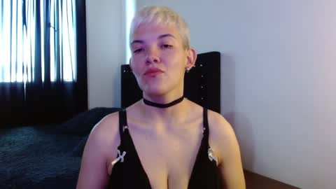 Noah Askew online show from 04-11-26, 07:18