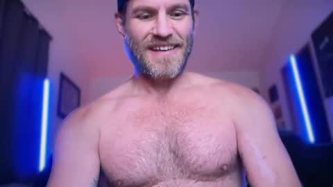 Snapshot of mackincaliallday chatting on 10-16-25, 03:40 MackinCaliAllDay online show from 10-16-25, 03:40