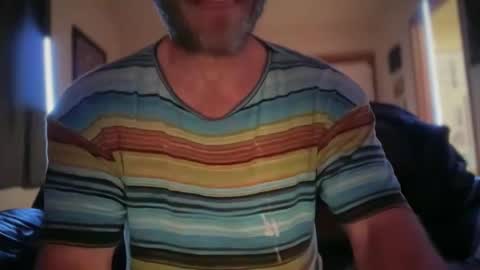 Snapshot of mackincaliallday chatting on 10-18-25, 01:08 MackinCaliAllDay online show from 10-18-25, 01:08