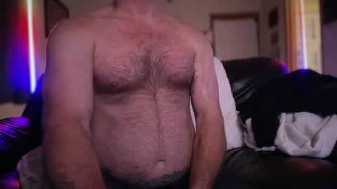 Snapshot of mackincaliallday chatting on 10-29-25, 12:18 MackinCaliAllDay online show from 10-29-25, 12:18