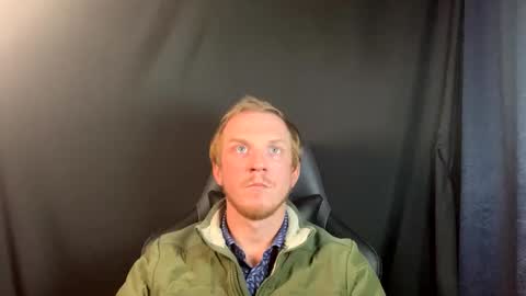 Snapshot of macsheridan chatting on 09-20-25, 05:58 Mac online show from 09-20-25, 05:58