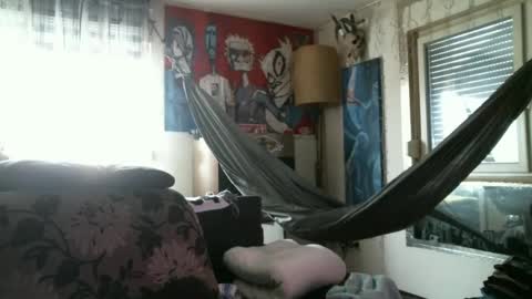 Snapshot of mad_dem0n chatting on 02-12-25, 12:44 Manuel online show from 02-12-25, 12:44