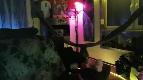 Snapshot of mad_dem0n chatting on 03-03-25, 06:55 Manuel online show from 03-03-25, 06:55