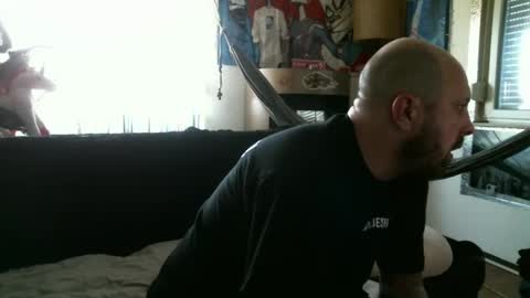 Snapshot of mad_dem0n chatting on 03-04-25, 08:57 Manuel online show from 03-04-25, 08:57