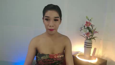 Snapshot of madalina1992 chatting on 02-09-25, 10:21 madalina1992 online show from 02-09-25, 10:21