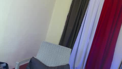 Snapshot of madalina1992 chatting on 03-03-25, 07:10 madalina1992 online show from 03-03-25, 07:10