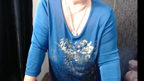 Snapshot of madam_sanjanne chatting on 12-17-24, 12:01 Madam Sanjanne online show from 12-17-24, 12:01