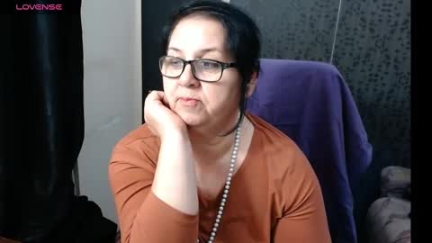 Snapshot of madam_sanjanne chatting on 01-17-25, 01:57 Madam Sanjanne online show from 01-17-25, 01:57