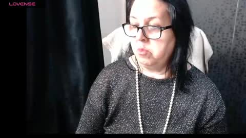 Snapshot of madam_sanjanne chatting on 03-06-25, 09:09 Madam Sanjanne online show from 03-06-25, 09:09