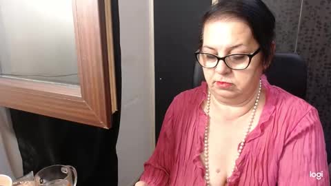 Snapshot of madam_sanjanne chatting on 09-21-25, 04:14 Madam Sanjanne online show from 09-21-25, 04:14