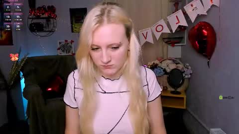 Snapshot of madam_ulis chatting on 02-16-26, 10:44 Ulis online show from 02-16-26, 10:44