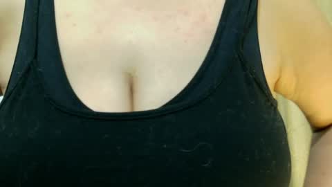 Snapshot of madame_desire_ chatting on 03-18-26, 02:15 madame_desire_ online show from 03-18-26, 02:15