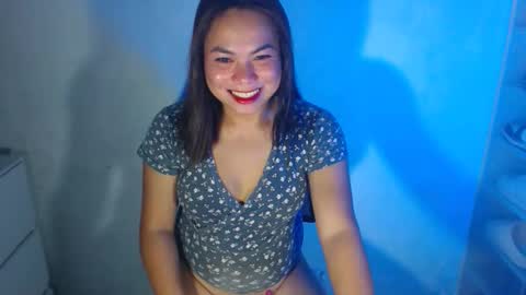 Snapshot of madame_ivy chatting on 05-20-26, 10:32 Ivy online show from 05-20-26, 10:32