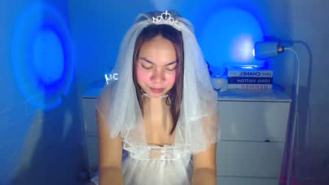 Snapshot of madame_ivy chatting on 07-15-26, 06:51 Ivy online show from 07-15-26, 06:51