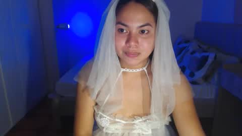 Snapshot of madame_ivy chatting on 07-21-26, 07:54 Ivy online show from 07-21-26, 07:54