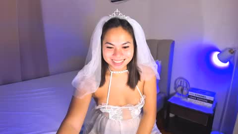 Snapshot of madame_ivy chatting on 07-27-26, 07:04 Ivy online show from 07-27-26, 07:04