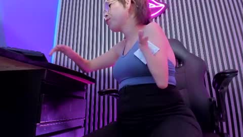 Madame online show from 06-18-26, 06:12