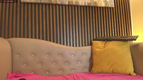 Madame online show from 07-09-26, 02:43