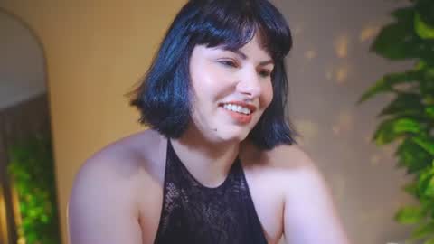 Snapshot of madame_noire chatting on 07-13-26, 04:32 Madame Noire online show from 07-13-26, 04:32