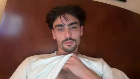 Snapshot of maddaewg101 chatting on 10-31-25, 03:07 maddaewg101 online show from 10-31-25, 03:07