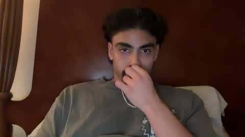 Snapshot of maddaewg101 chatting on 12-01-25, 05:01 maddaewg101 online show from 12-01-25, 05:01