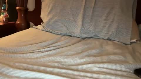 Snapshot of maddaewg101 chatting on 01-17-26, 03:00 maddaewg101 online show from 01-17-26, 03:00