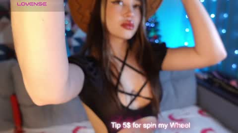 Snapshot of maddi_s_here chatting on 12-14-24, 09:56 Maddi online show from 12-14-24, 09:56