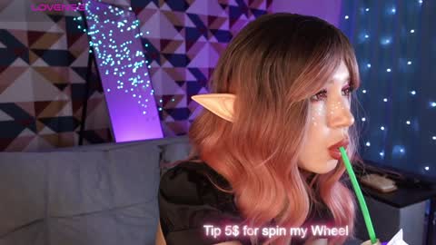 Snapshot of maddi_s_here chatting on 02-07-25, 01:15 Maddi online show from 02-07-25, 01:15