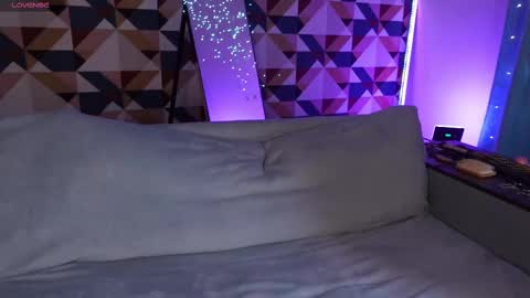 Snapshot of maddi_s_here chatting on 02-10-25, 12:30 Maddi online show from 02-10-25, 12:30