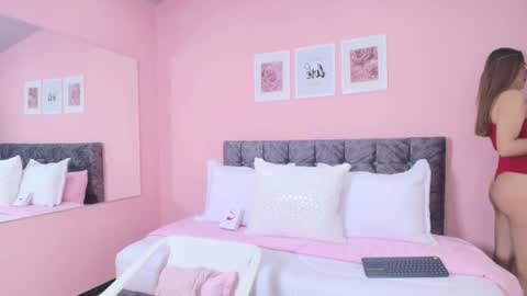 Maddie online show from 10-15-25, 06:52