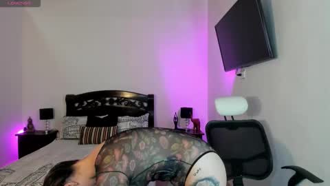 Snapshot of maddie_foxx chatting on 02-18-26, 02:13 Maddie online show from 02-18-26, 02:13