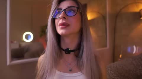 Maddie online show from 04-20-26, 06:31