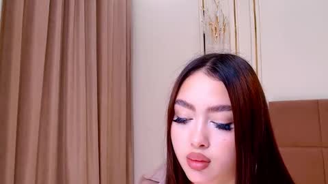 Snapshot of maddieperezz_ chatting on 05-30-26, 07:00 Madelaine online show from 05-30-26, 07:00